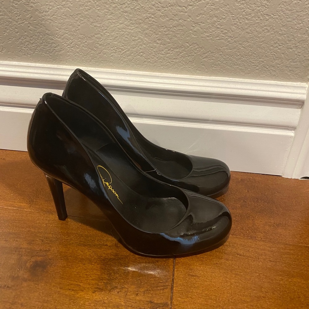 Jessica Simpson black patent heels